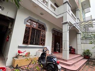 Nhà biệt thự cần bán hxh cmt8, p7, tân bình, dt 8,3x21m, 2 lầu, giá 30,5 tỷ, tl