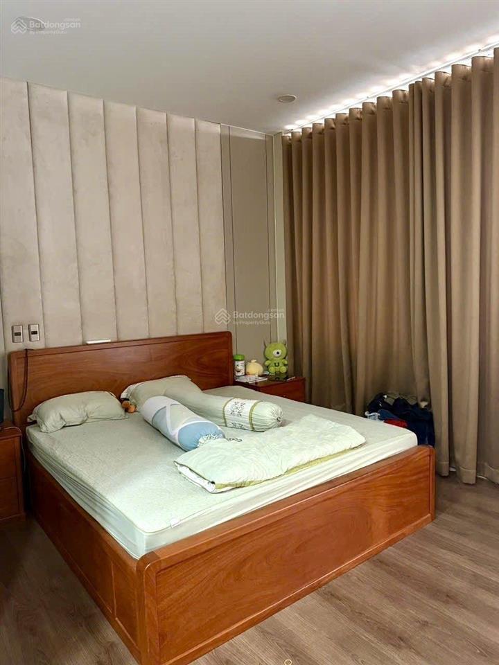 Nhà bán mt đường ca văn thỉnh, bàu cát, tân bình, dt 5,1x26m, trệt, 3 lầu, st, 5 phòng ngủ, 23,x tỷ