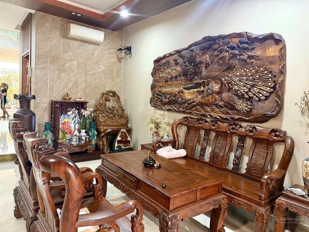 Nhà bán mt đường ca văn thỉnh, bàu cát, tân bình, dt 5,1x26m, trệt, 3 lầu, st, 5 phòng ngủ, 23,x tỷ