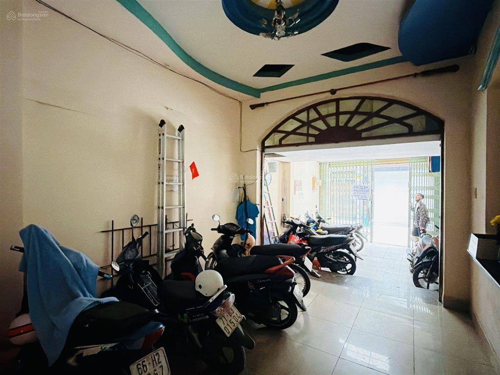 Nhà bán hxh cộng hòa, p4, tân bình, dt 4x18m, 4 lầu, 7 phòng, giá chỉ 13,9 tỷ