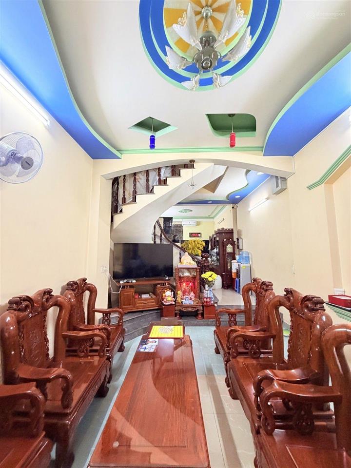 Nhà bán hxh cộng hòa, p4, tân bình, dt 4x18m, 4 lầu, 7 phòng, giá chỉ 13,9 tỷ