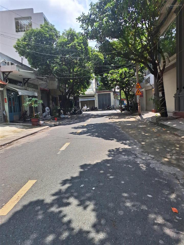 Nhà bán mặt tiền đường bàu cát 3, tân bình, dt 4x18m, trệt, 2 lầu, st, 5 phòng ngủ, giá 13,8 tỷ tl