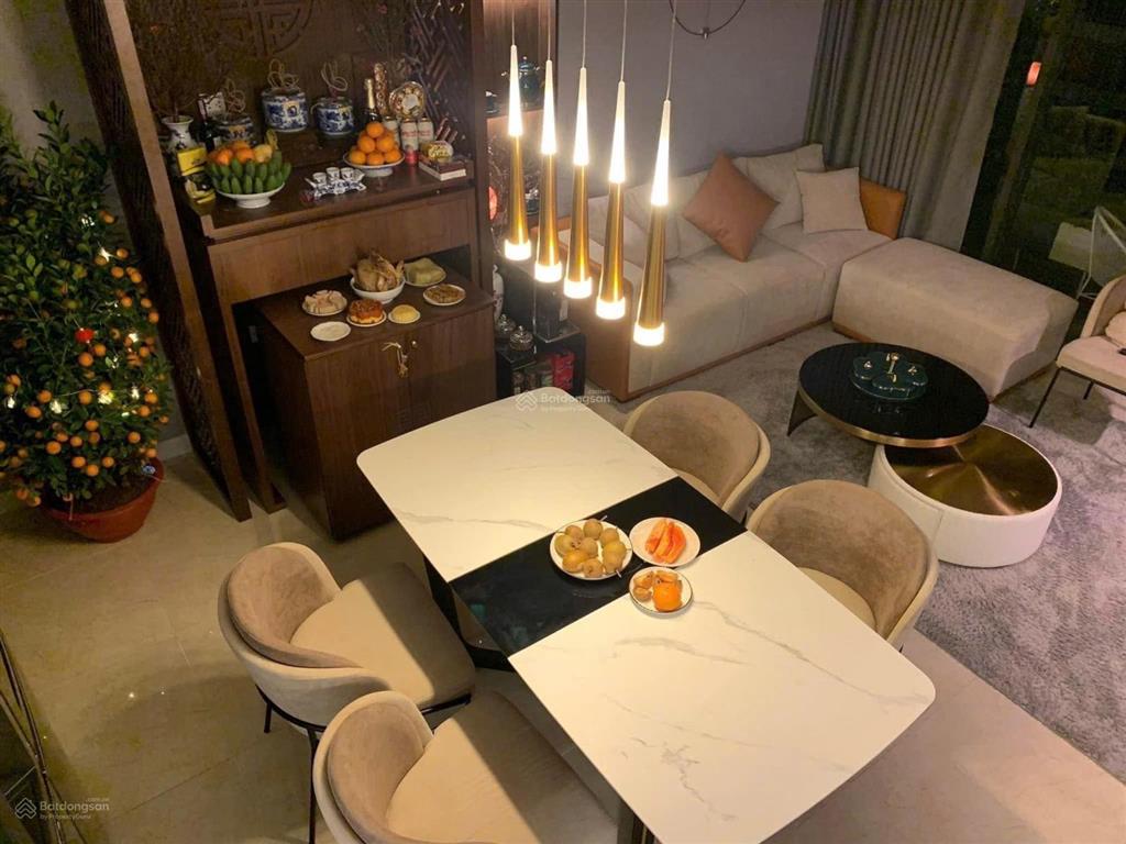 Chính chủ bán căn d'capitale trần duy hưng 81m  3 ngủ  0984 766 ***