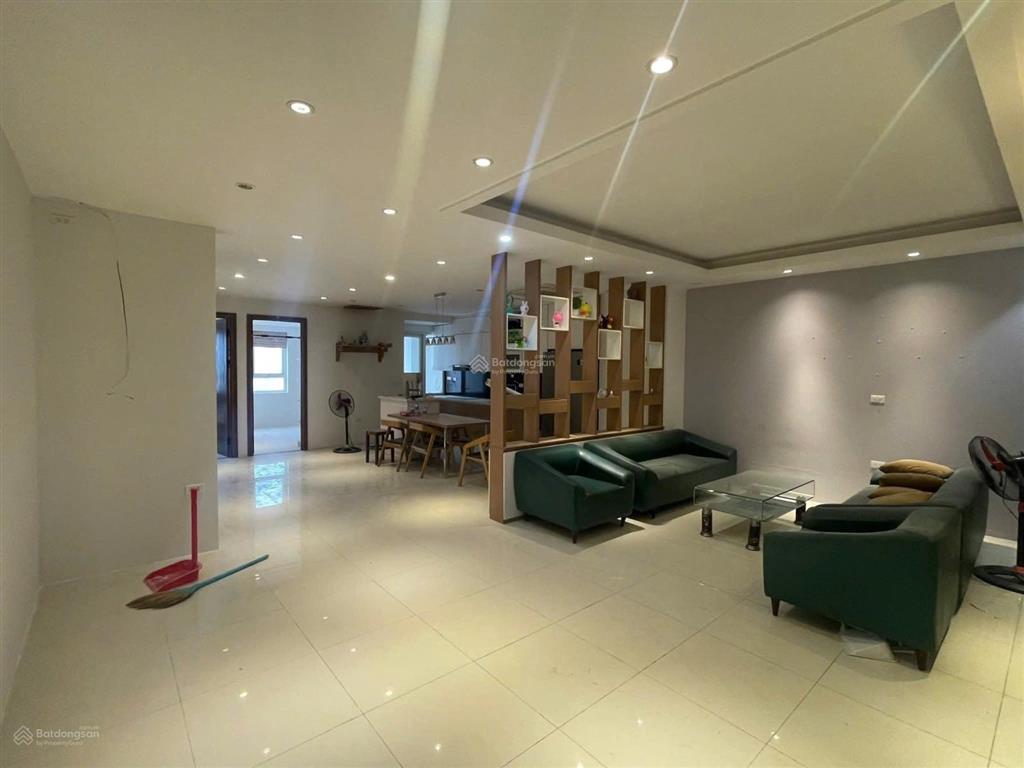 Cho thuê vào ở luôn toà sapphire place  số 4 chính kinh  16tr/tháng