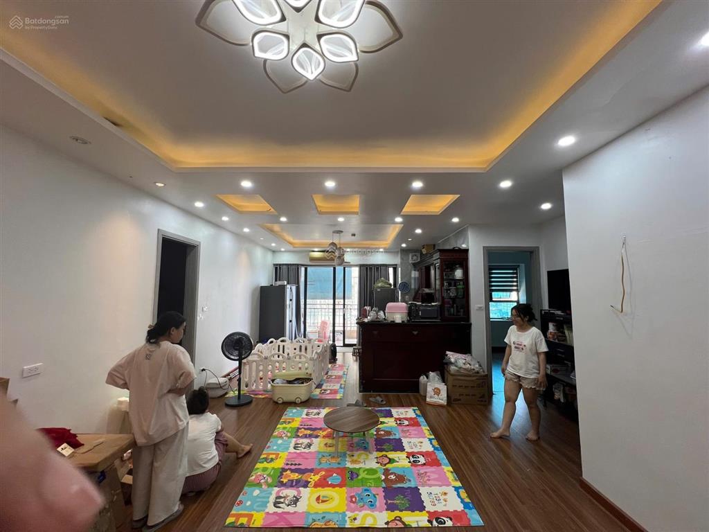 Cho thuê căn 3 ngủ toà 282 nguyễn huy tưởng 16tr/ tháng