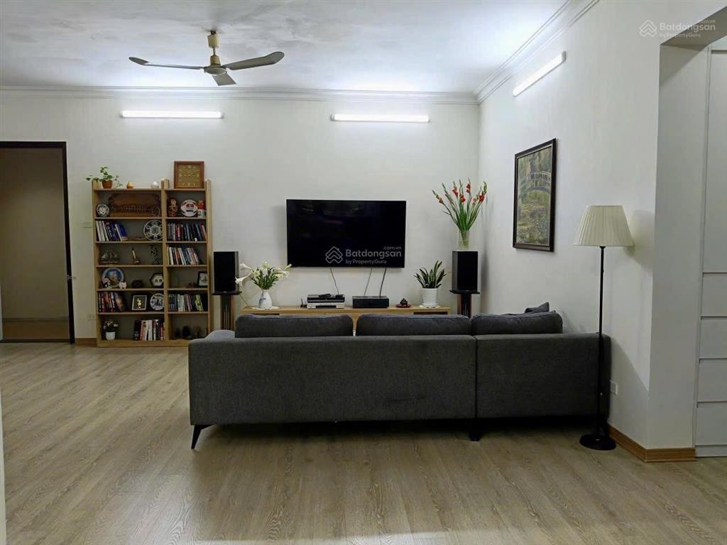 Bán gấp căn 116m toà 18t2  lê văn lương  0984 766 ***