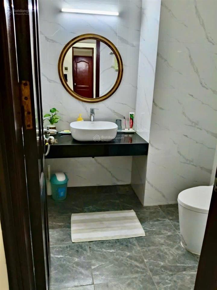 Bán gấp căn 116m toà 18t2  lê văn lương  0984 766 ***
