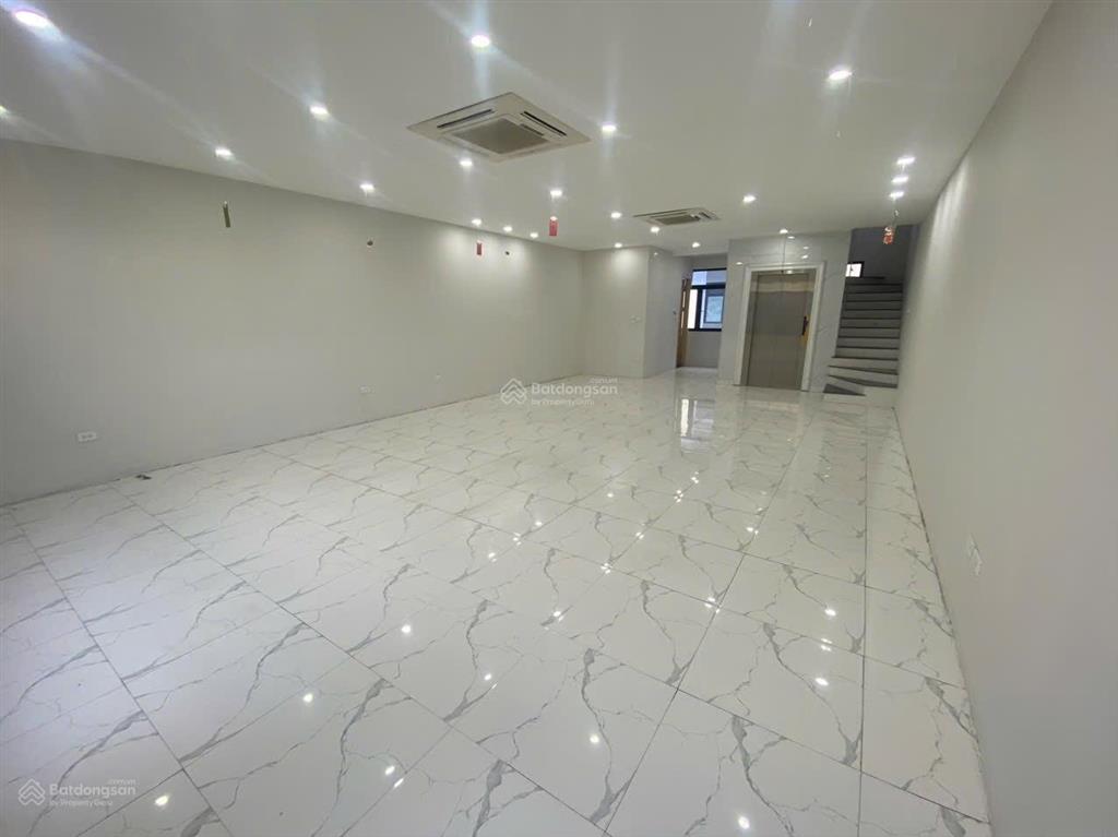 Cho thuê lk vin hàm nghi, 100m2, 5 tầng, mt 6m, thông sàn, thang máy, 50tr