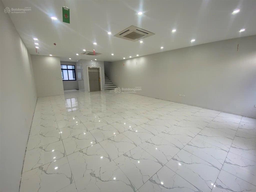Cho thuê lk vin hàm nghi, 100m2, 5 tầng, mt 6m, thông sàn, thang máy, 50tr