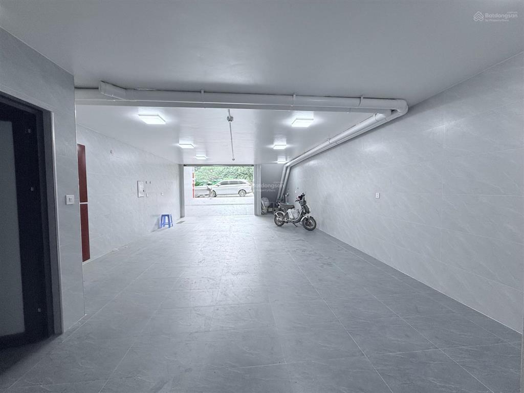 Cho thuê nhà đức thắng, 80m2, 8 tầng, mt 6m, thang máy, nhà đẹp, 40tr