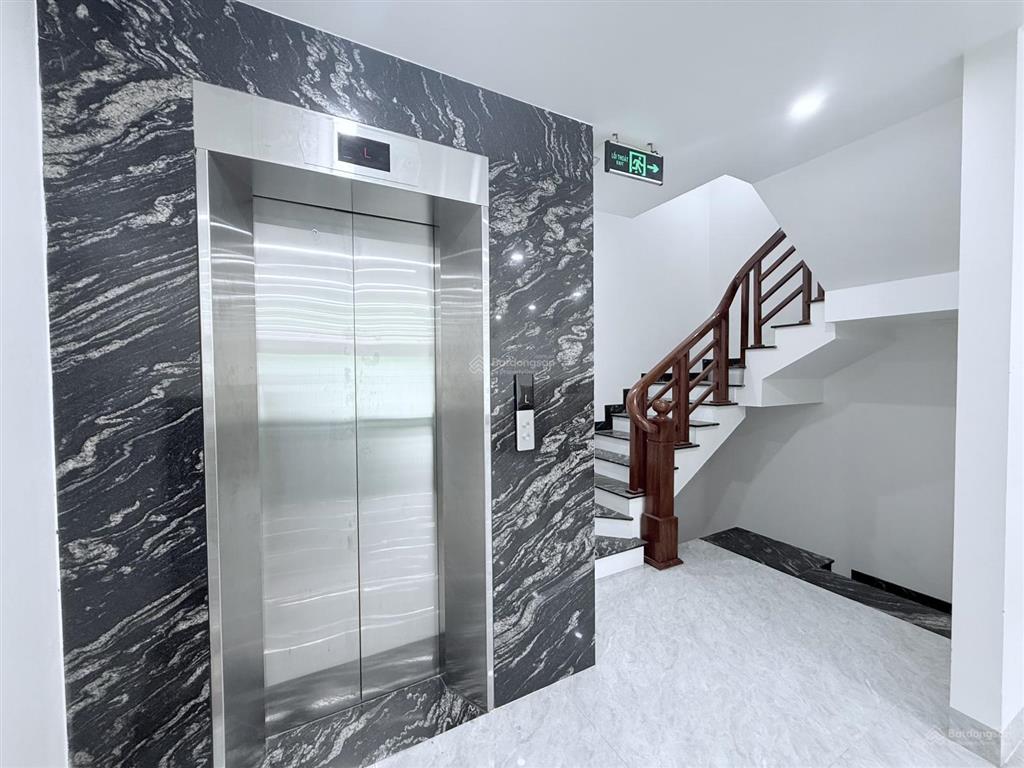 Cho thuê nhà đức thắng, 80m2, 8 tầng, mt 6m, thang máy, nhà đẹp, 40tr