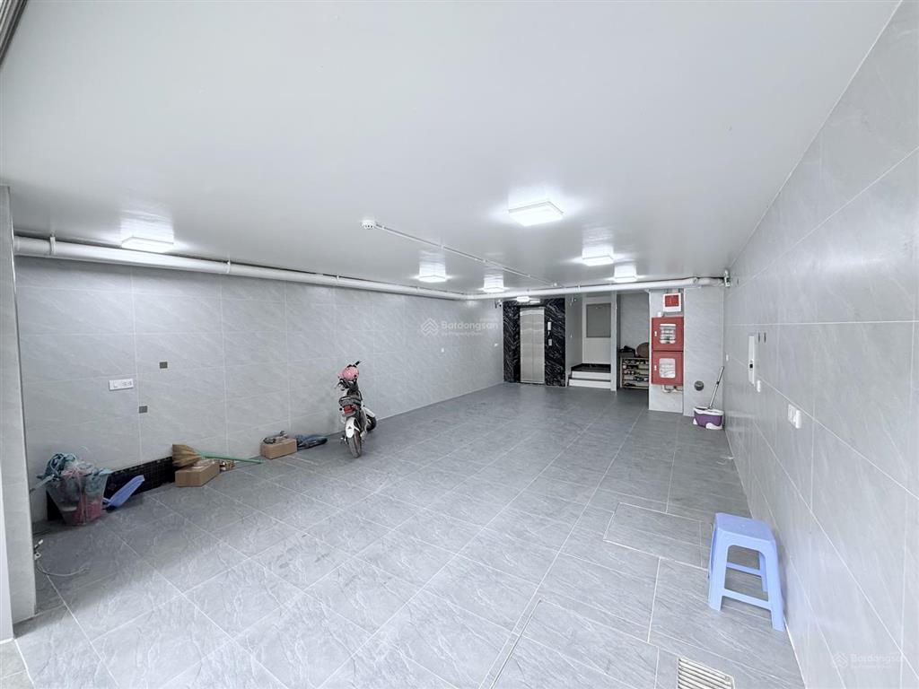 Cho thuê nhà đức thắng, 80m2, 8 tầng, mt 6m, thang máy, nhà đẹp, 40tr