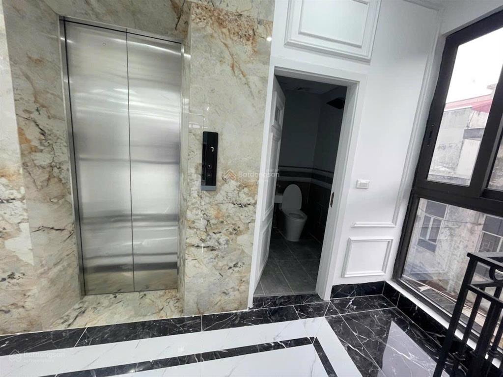 Cho thuê mp quang trung, 100m2, 8 tầng, mt 6m, thang máy, nhà mới, 79tr