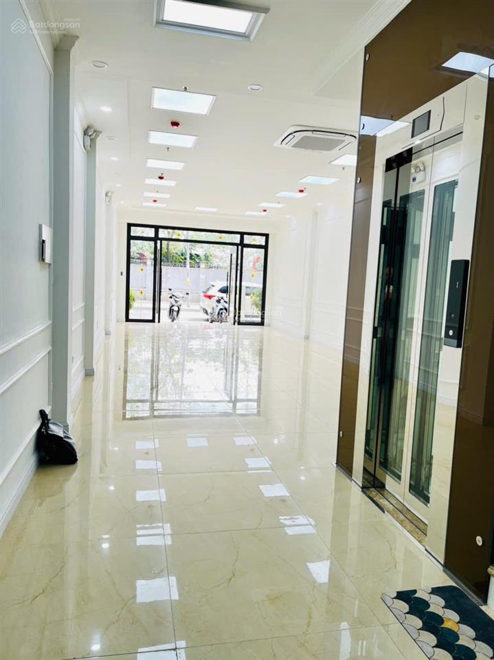Cho thuê nhà nguyễn hoàng, 110m2, 7 tầng, thông sàn, thang máy, nhà đẹp, 85tr