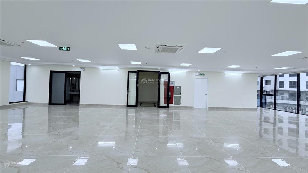 Cho thuê mp nguyễn thị định, 220m2, 10 tầng, mt 12m, thông sàn, thang máy, nhà mới