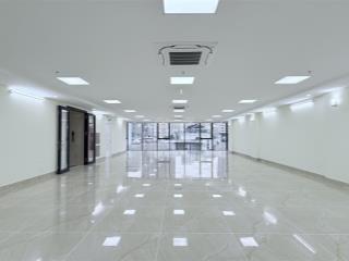 Cho thuê nhà trần thái tông, 200m2, 9 tầng, mt 10m, thông sàn, pccc, 180tr