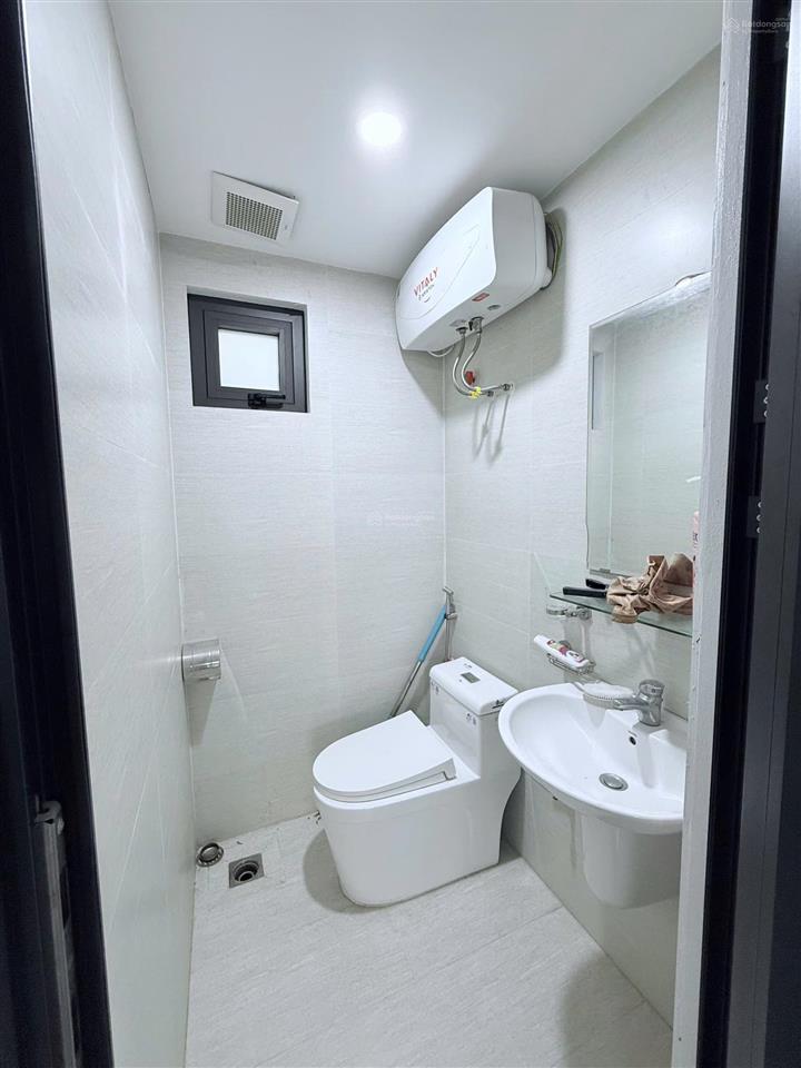 Cho thuê nhà phạm tuấn tài, 65m2, 7 tầng, mt 5m, thang máy, 45