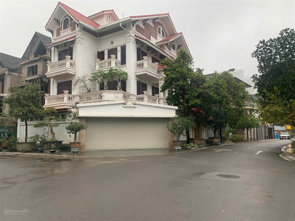 Cho thuê biệt thự bùi xuân phái, 220m2, 4 tầng, mt 30m, vp, kd, 45tr