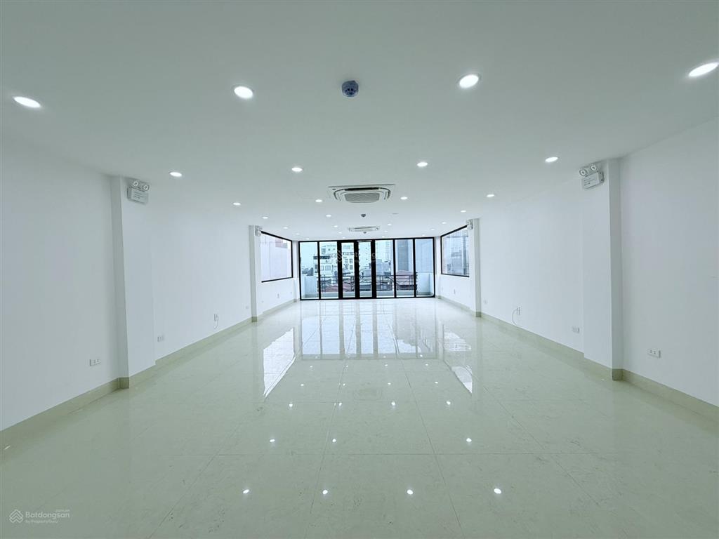 Cho thuê nhà trần đăng ninh, 95m2, 6 tầng, mt 7m, thông sàn, thang máy, 80tr
