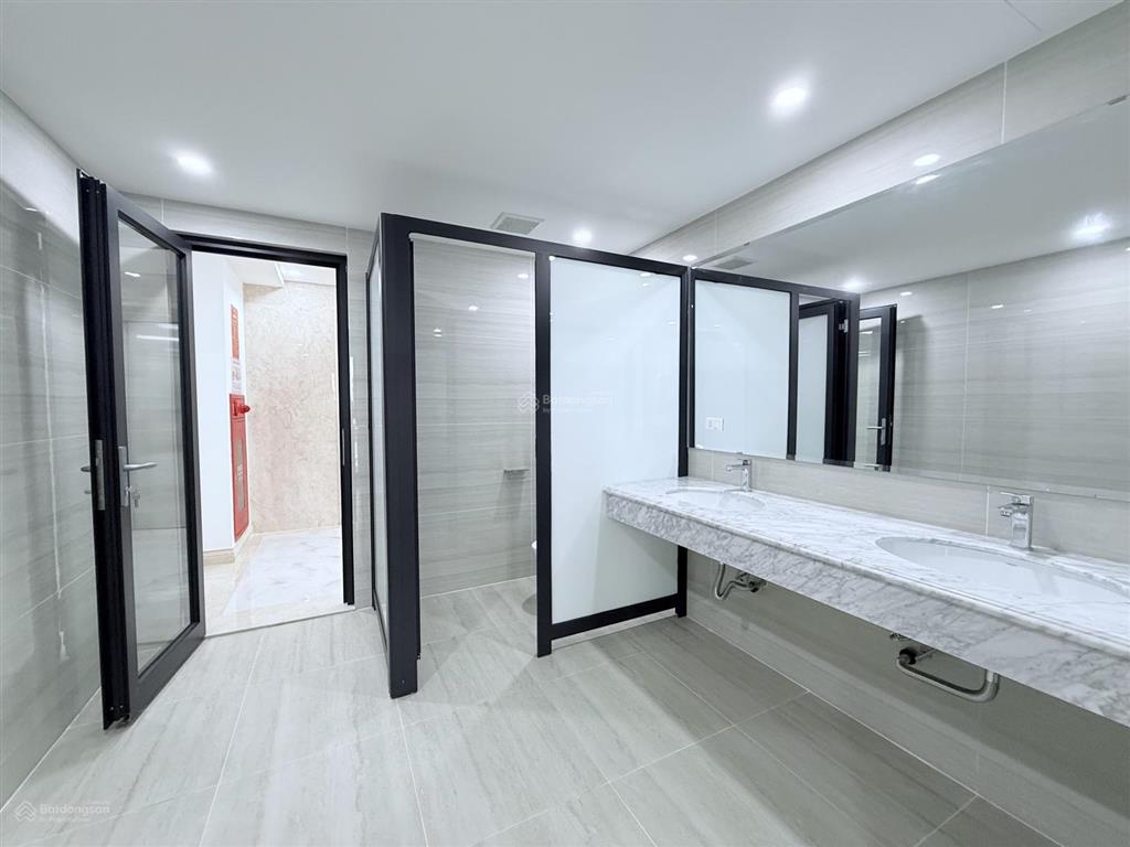 Tôi cho thuê mp trần phú, 220m2, 9 tầng, mt 10m, thông sàn, nhà mới, 248tr