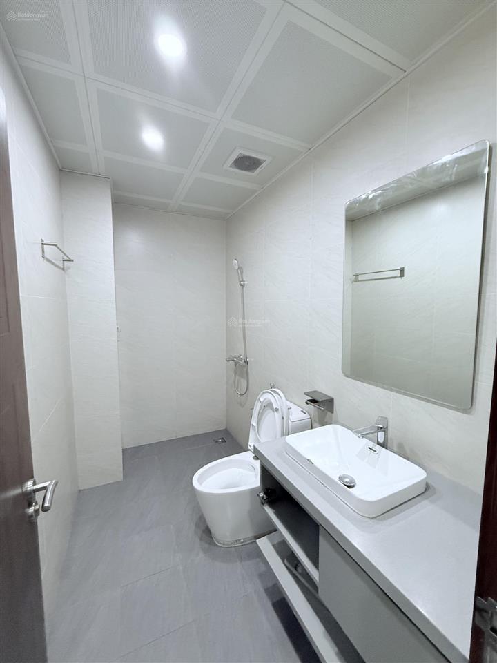 Tôi cho thuê nhà phạm tuấn tài, 65m2, 7 tầng, thang máy, 44tr