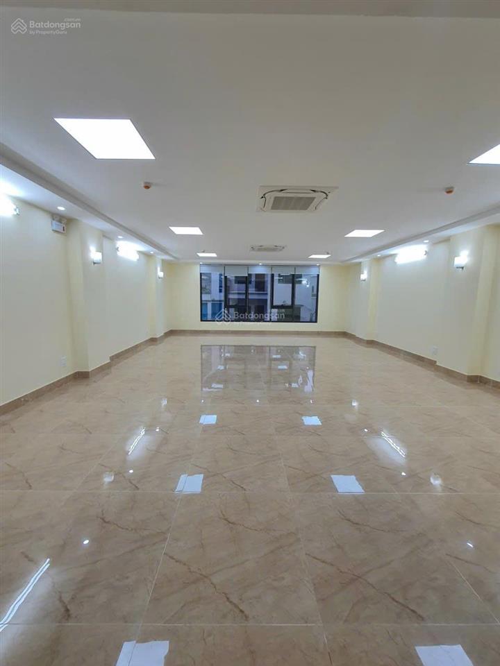 Cho thuê mp hoàng văn thái, 110m2, 9 tầng, thông sàn, thang máy, 99tr