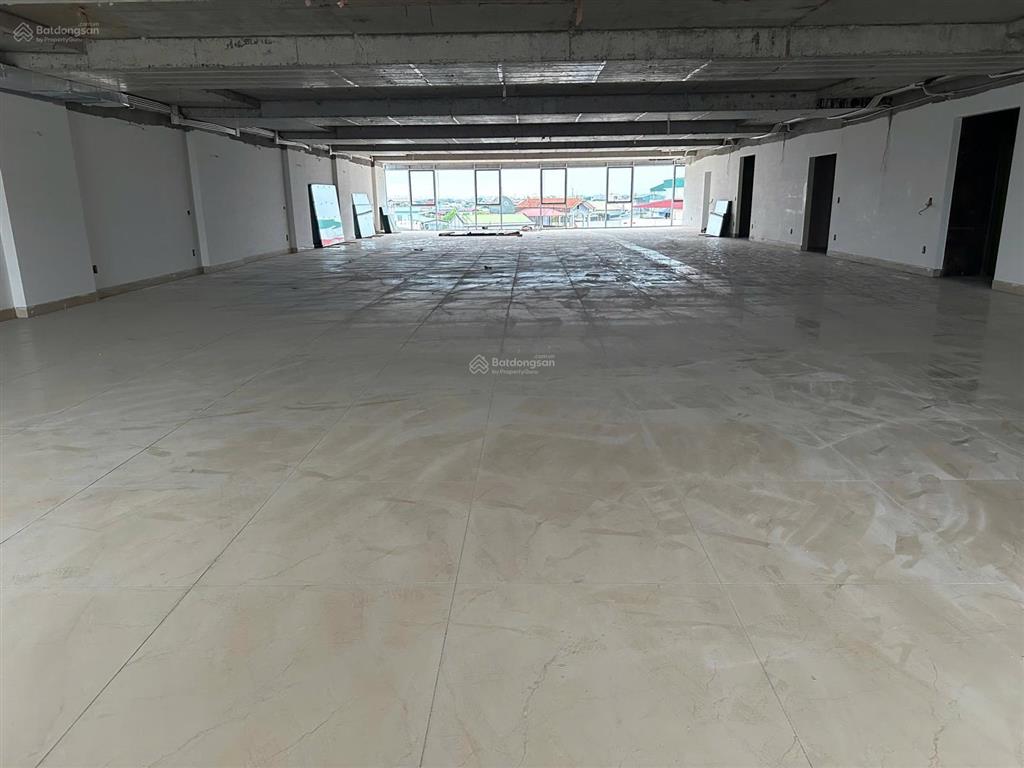 Cho thuê mp quang trung, 700m2, 10 tầng, mt 18.5m, 3 thang máy, pccc, nhà mới