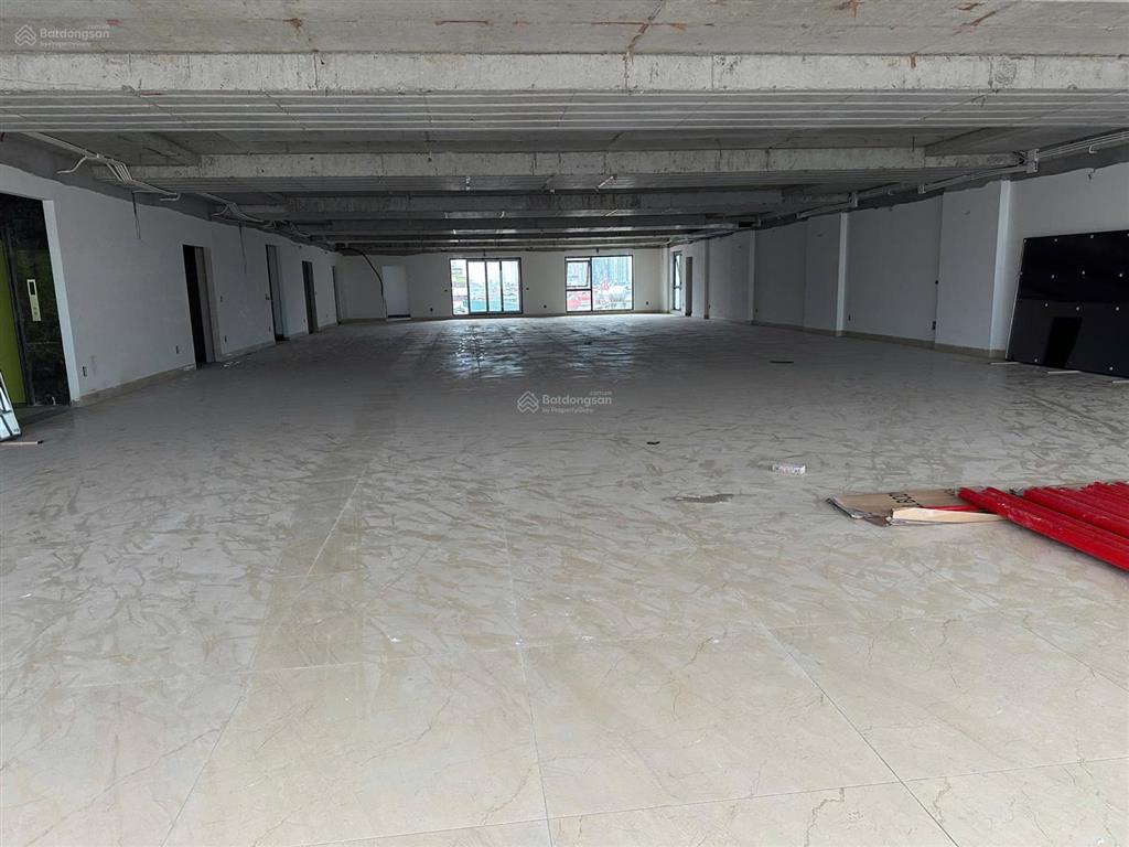 Cho thuê mp quang trung, 700m2, 10 tầng, mt 18.5m, 3 thang máy, pccc, nhà mới