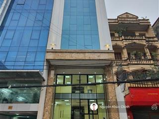 Cho thuê mp hoàng quốc việt, 130m2, 9 tầng, mt 8.6m, thang máy, pccc, 120tr