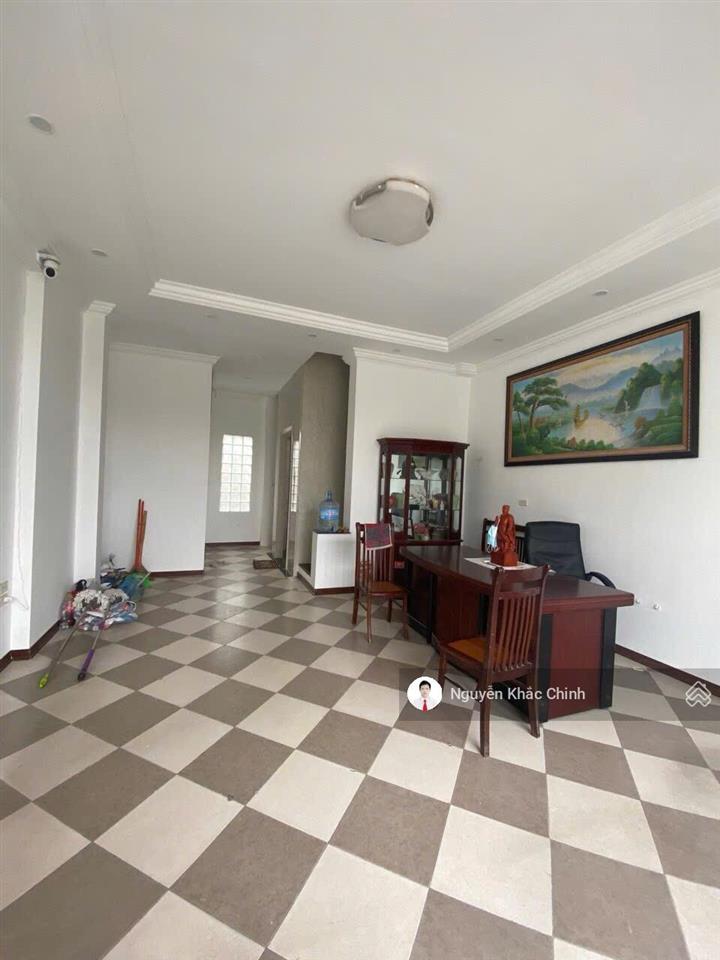 Cho thuê nhà mp nguyễn khang, 55m2, 5 tầng, thang máy, 30tr