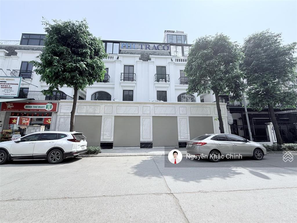 Cho thuê biệt thự trần duy hưng, 200m2, 5 tầng, mt 10m, 60tr