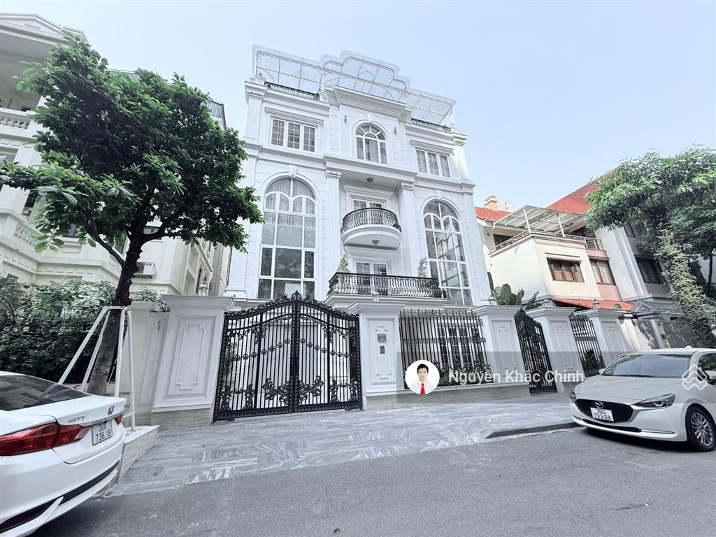 Cho thuê biệt thự trung kính, 200m2, 4 tầng, mt 20m, vp, spa, đào tạo, 75tr