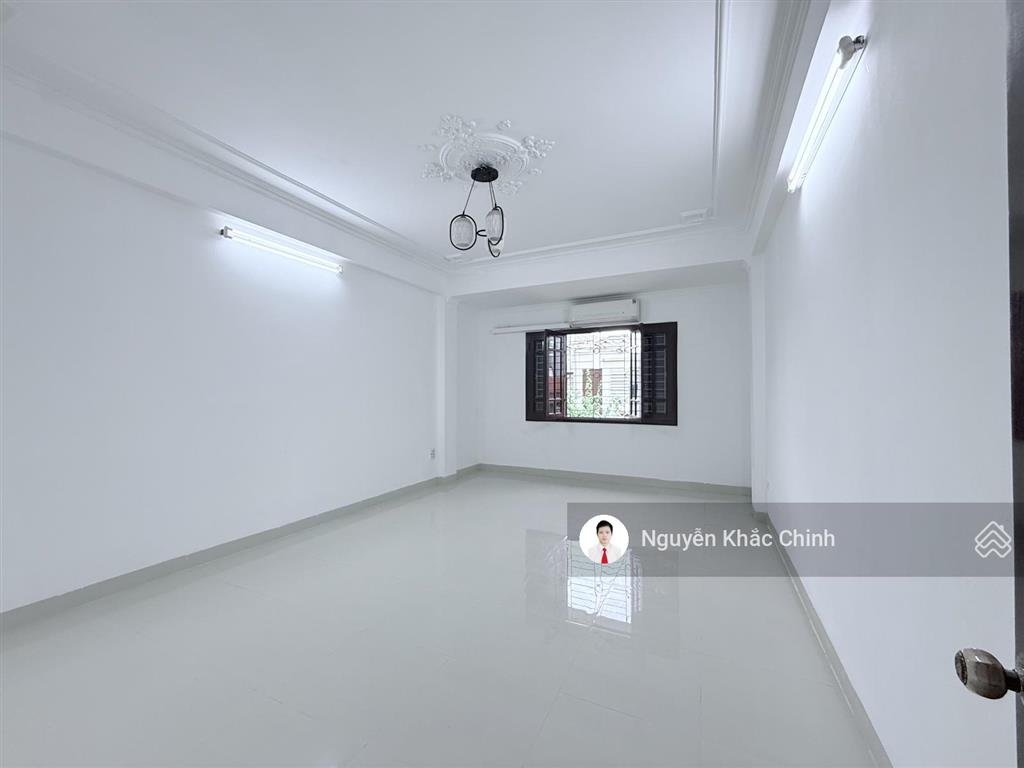 Cho thuê mp lạc long quân, 85m2, 7 tầng, thang máy, 40tr/th