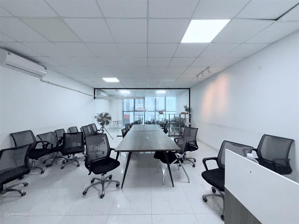 Cho thuê nhà phú diễn, 100m2, 7 tầng, mt 6m, thông sàn, thang máy, 45tr