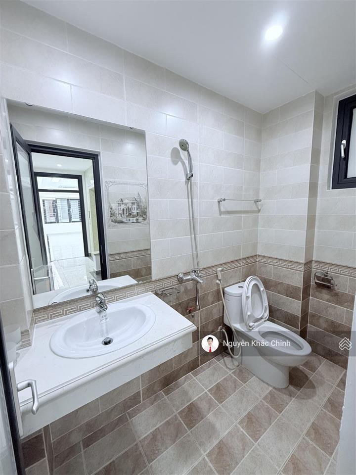 Cho thuê nhà mễ trì, 60/65m2, 8 tầng, thang máy, nhà đẹp, 34.5tr