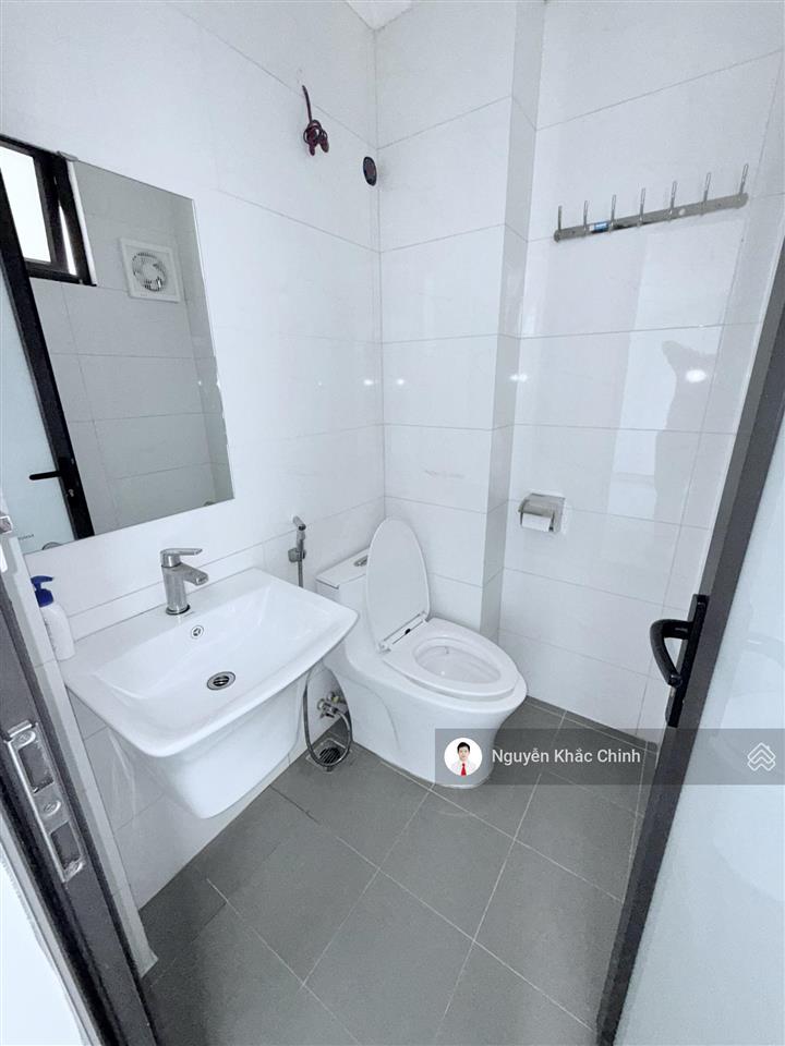 Cho thuê mp trần đăng ninh, 70m2 x 7 tầng, mt 5m, thông sàn, thang máy, 70 triệu/tháng