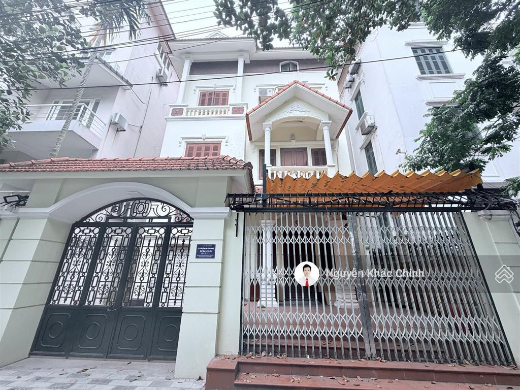 Cho thuê bt lạc long quân, 150m2, 4 tầng, mt 10m  vp, kd, ở  50tr/th