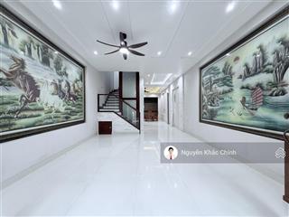 Cho thuê btlk lạc long quân, 120m2, 5 tầng, thang máy, nhà đẹp, 45tr