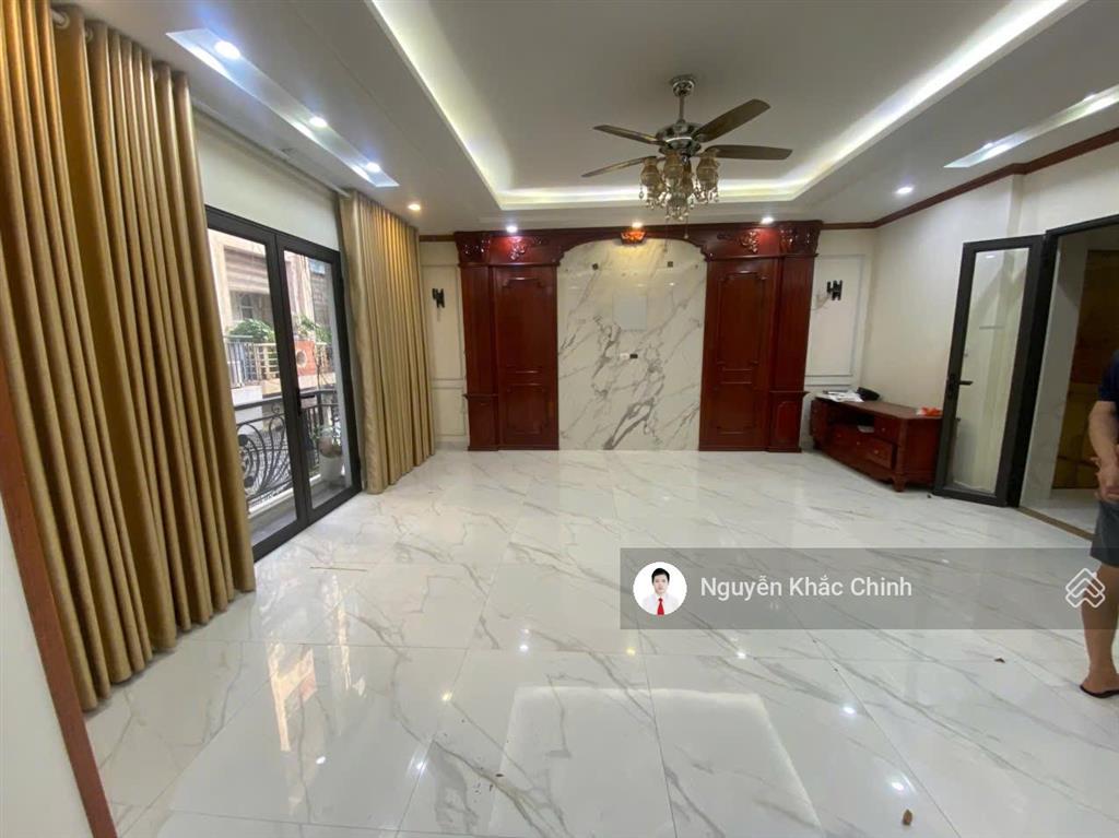 Cho thuê nhà nguyễn hoàng, 70m2, 7 tầng, thang máy, lô góc, 38tr