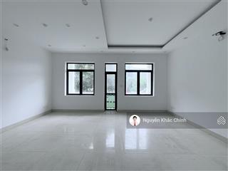 Cho thuê mp trần quốc hoàn, 60m2, 5 tầng, vp, spa, đào tạo, showroom, 35tr