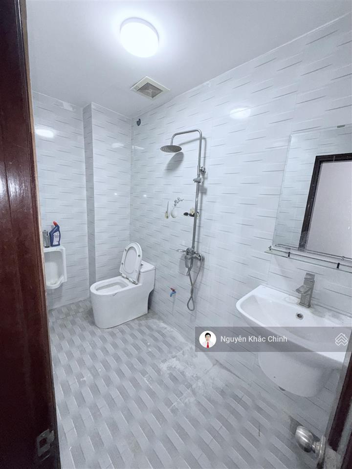 Cho thuê mp trần quốc hoàn, 60m2, 5 tầng, vp, spa, đào tạo, showroom, 35tr