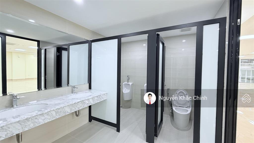 Cho thuê mp hoàng ngân, 220m2, 9 tầng, mt 12m, thông sàn, nhà mới, 2 thang máy