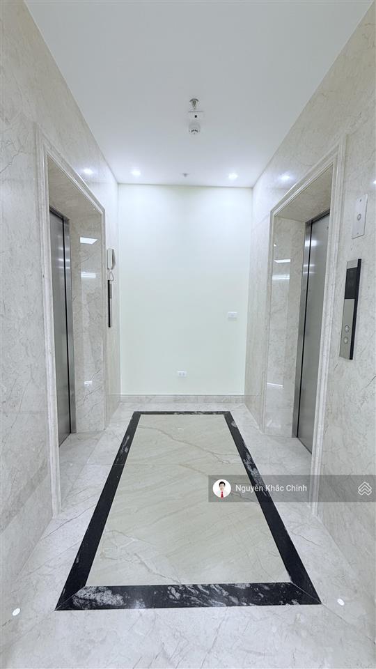 Cho thuê mp hoàng ngân, 220m2, 9 tầng, mt 12m, thông sàn, nhà mới, 2 thang máy