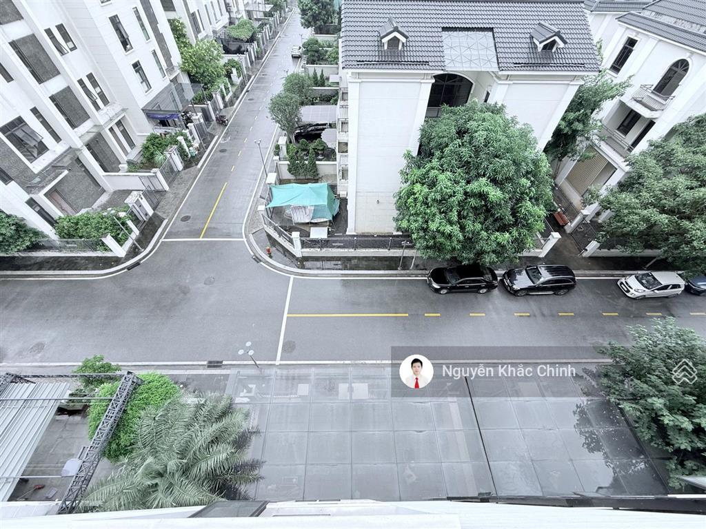 Cho thuê mp xuân tảo ngay star lake, 240m2, 6 tầng, mt 10m, thông sàn, thang máy, 150tr/th