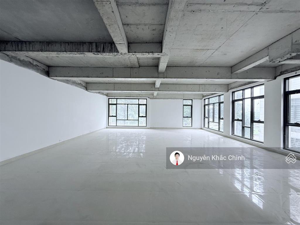 Cho thuê mp xuân tảo ngay star lake, 240m2, 6 tầng, mt 10m, thông sàn, thang máy, 150tr/th