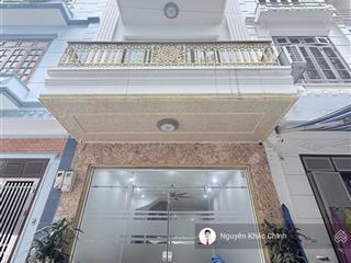 Cho thuê phạm tuấn tài, 55m2 x 6 tầng, thông sàn, thang máy, 35 triệu/tháng