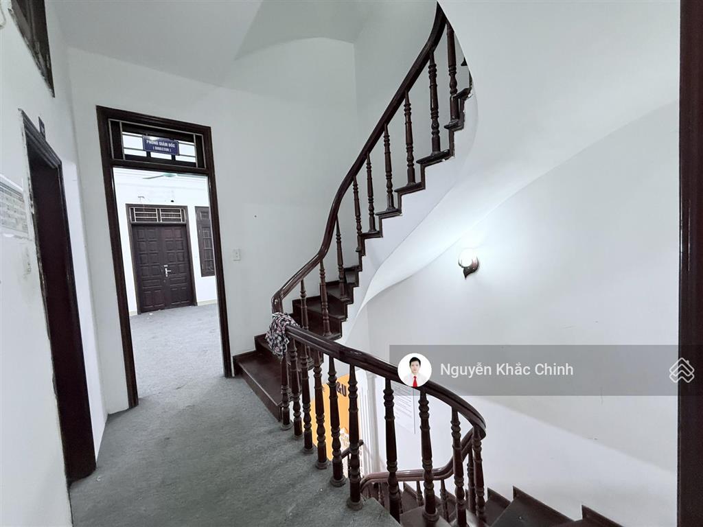 Cho thuê mp xuân quỳnh, 95m2 x 5 tầng, mt 5m, nhà đẹp, 40 triệu/tháng