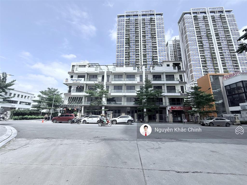 Cho thuê sh nguyễn văn huyên kéo dài, 220m2, 6 tầng, mt 11m, thông sàn