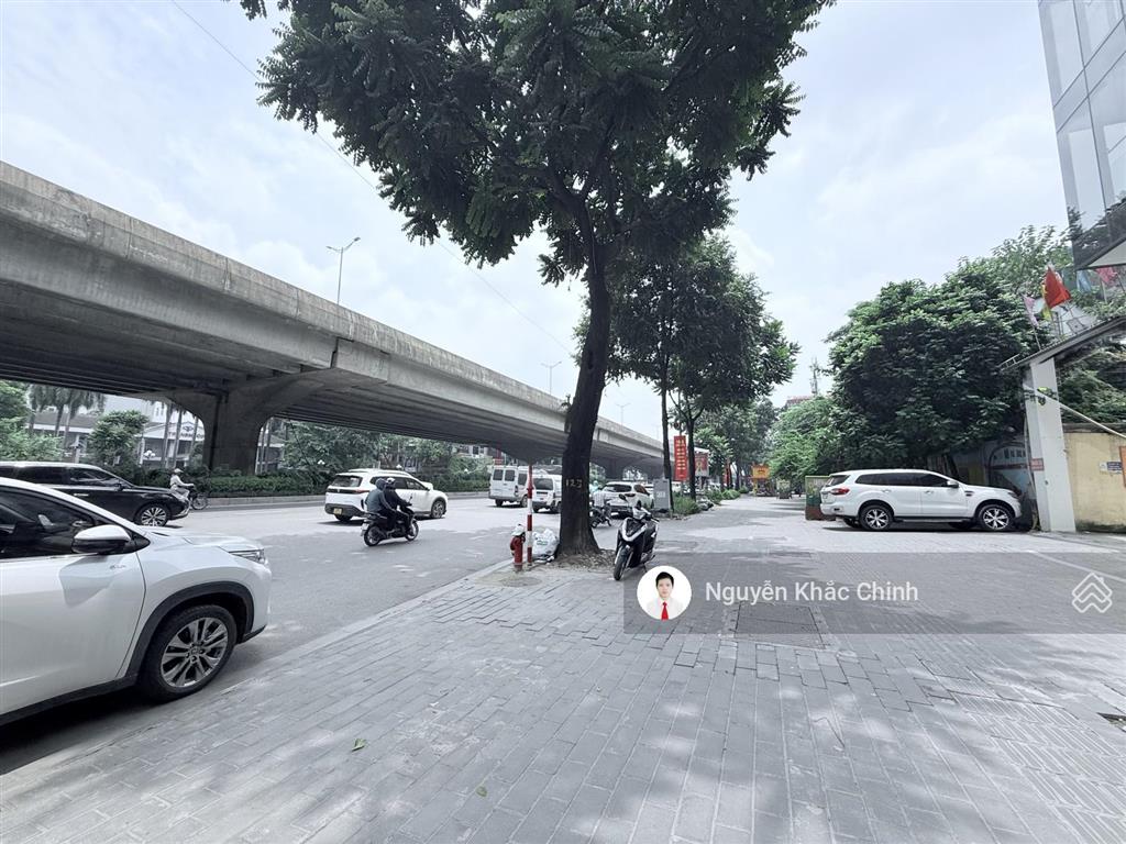 Cho thuê mp khuất duy tiến, 130m2, 10 tầng, mt 8m, thông sàn, 170tr