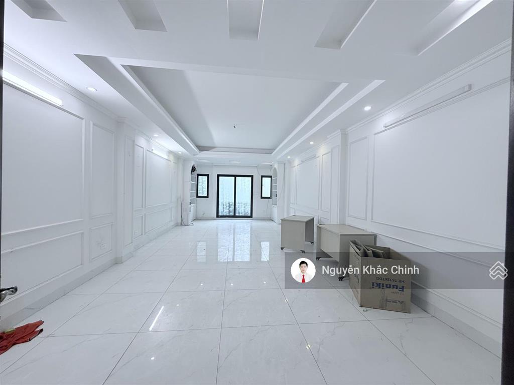 Cho thuê nhà phú diễn, 100m2 x 7 tầng, thang máy, 40 triệu/tháng